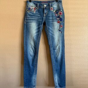 Grace in LA Floral Embroidered Skinny Jeans Size 27
